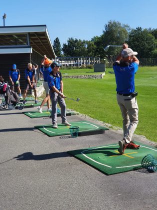 Inslaan op de driving range