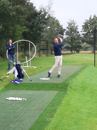 Golfpro Thomas doet het voor