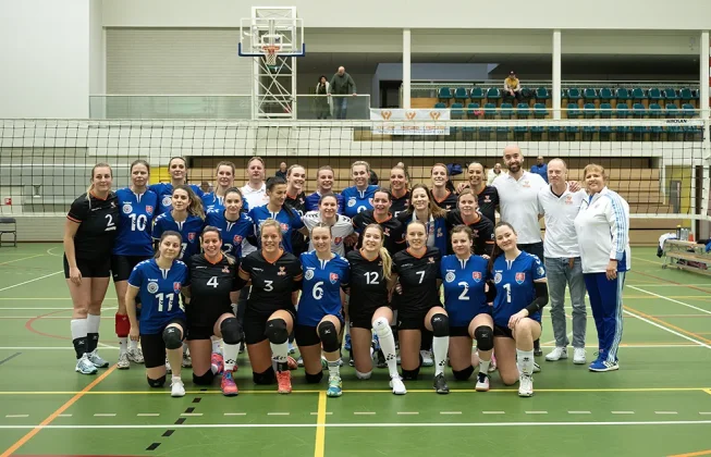 EK volleybal voor politievrouwen